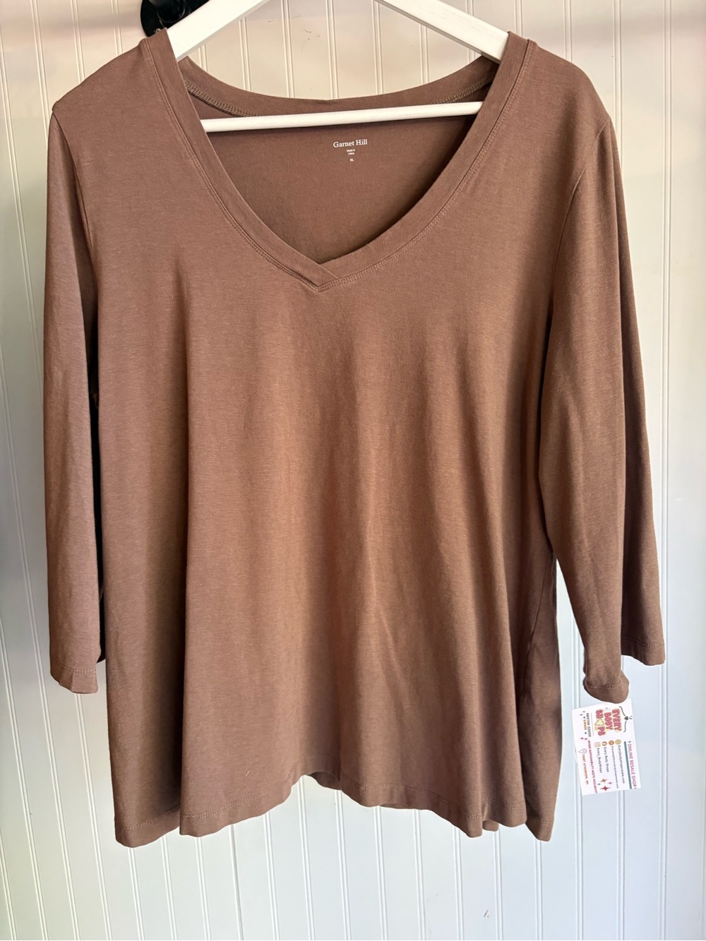 GARNET HILL XL ✨ adult vneck cotton blend solid brown tee EUC